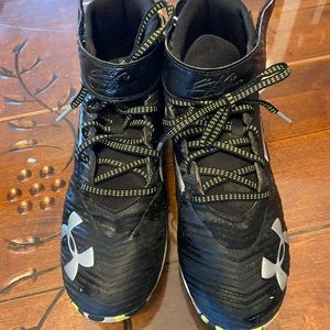 Under Armor Baseball Cleats size 6.5